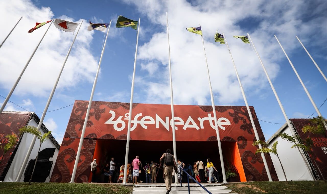 Fenearte abre 26ª edição em Olinda com investimento de R$ 16 milhões e homenagem ao couro pernambucano