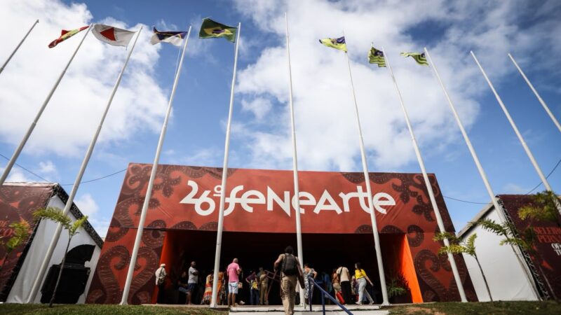 Fenearte abre 26ª edição em Olinda com investimento de R$ 16 milhões e homenagem ao couro pernambucano