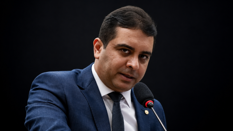 Deputado Fernando Rodolfo é condenado por calote de R$ 59 mil em evento de Bolsonaro em Caruaru
