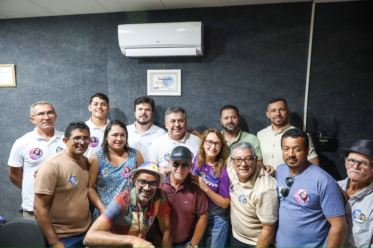 Marcos Patriota mostra força em Jupi, da rádio ao almoço com o povo